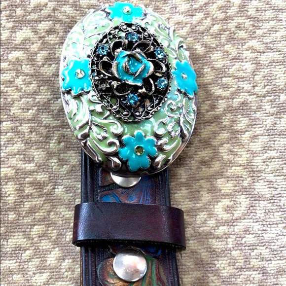 NWOT. LEATHEROCK BELT - Picture 2 of 6